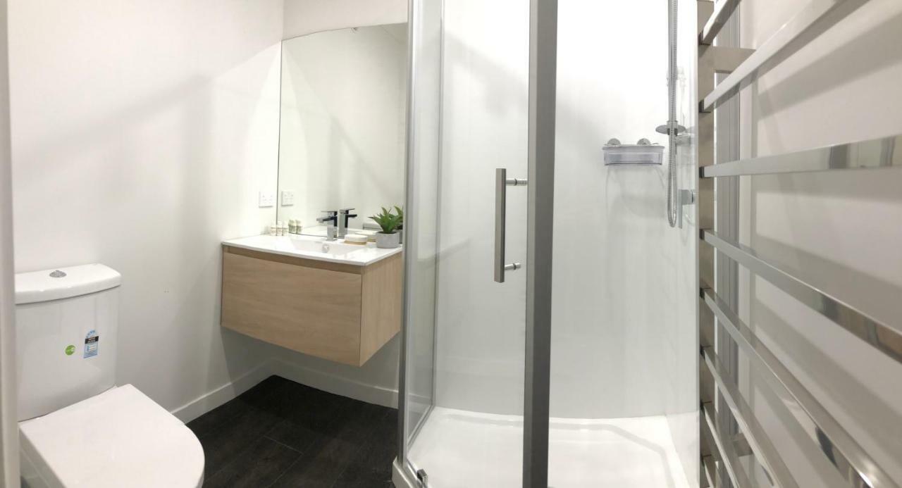 Central Park Gemini Apartments แฮมิลตัน ภายนอก รูปภาพ